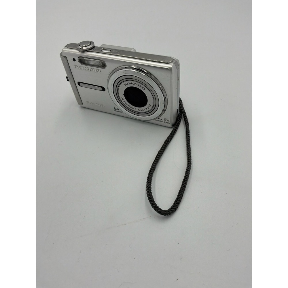 Olympus FE-340 Digital Camera 8.0MP 5x Optical Zoom Silver Bundle with Box